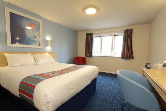 Travelodge London Wimbledon Morden Morden  Номер фото
